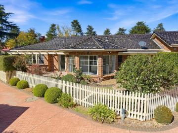 Millennium Place, Armidale convenient and peaceful living