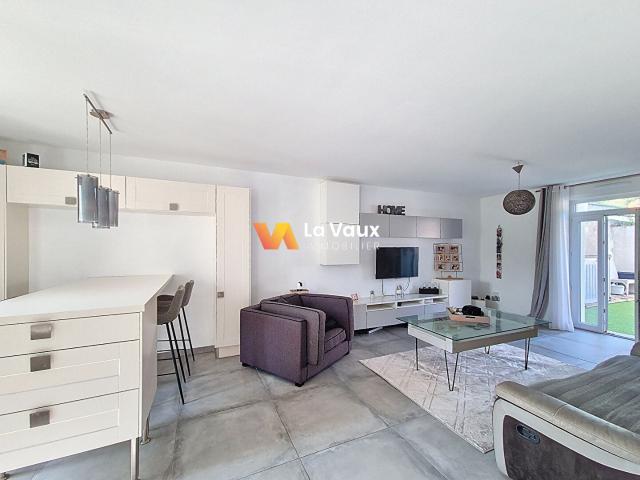 MILLERY Maison individuelle, parcelle de 2 118 m2, 3 chambres, terrasse