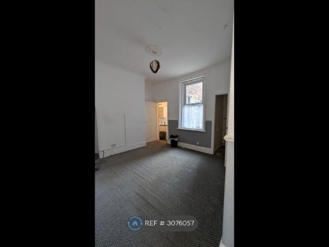 Miller St, Gateshead NE8, 2 bed flat to rent, £550 pcm | PrimeLocation