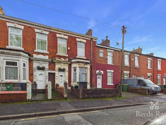 Miller Road, Lancashire PR1 3 bed terraced house to rent £800 pcm £185 pw