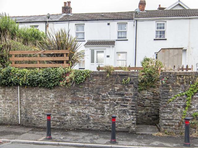 Millers Row, Treharris CF46, 2 bed terraced house to rent, £675 pcm | PrimeLocation