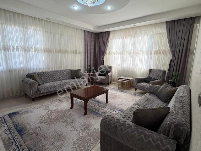 Emsallerin Altında Acilll Satılık! Millet Bahçesi Yanı Başında