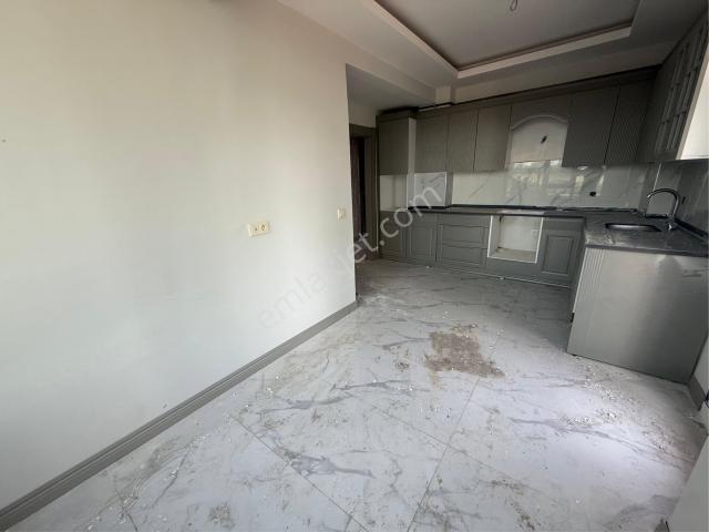 Millet Bahçesi Yanı 2 Bloklu Site İçerisinde 2 Balkonlu Ebeveyn Banyolu Yerden Isıtmalı Lüks Daire