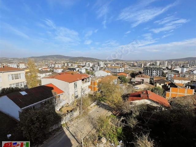 Millet Bahçesi Yanı Ara Kat 2+1 Daire