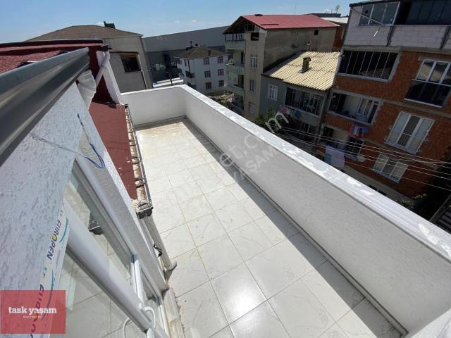 Millet Bahçesine Komşu Çift Teraslı Satılık 4+1 Dublex Daire