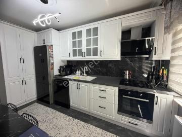 Millet Mah. Derya Caddesinde Masrafsız Ekstra Yapılı 3+1 Satılık