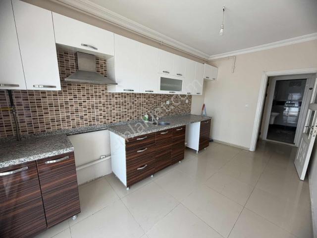 Millet Mahallesi Derya Caddesinde Satılık 4+1 Dubleks Daire