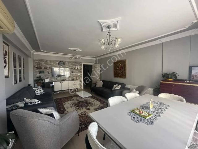 Millet Mahallesi'nde Krediye Uygun, Masrafsız 3+1 Satılık Daire