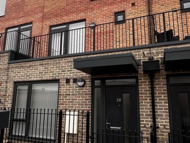 Millfold Rise Rotherham Town Centre, Rotherham, South Yorkshire S60, 2 bed terraced house to rent, £875 pcm | PrimeLocation