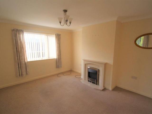 Millfield Close, Knighton