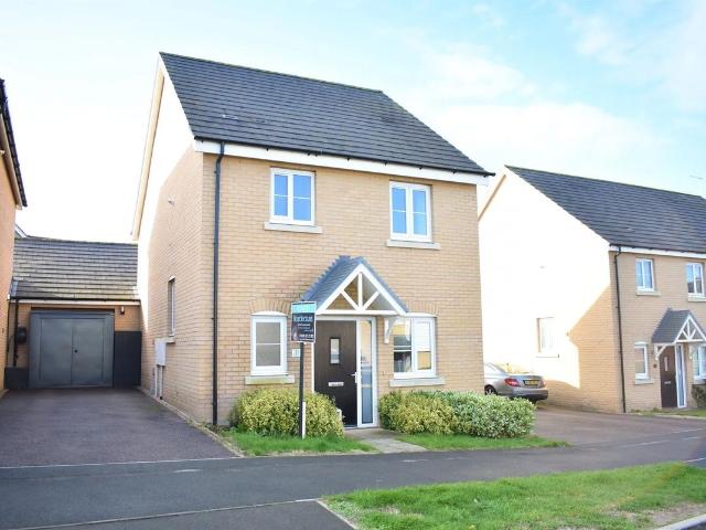Millfield Gardens, Redhouse Park, Milton Keynes, Buckinghamshire. MK14, 3 bed property to rent, £1,700 pcm | PrimeLocation