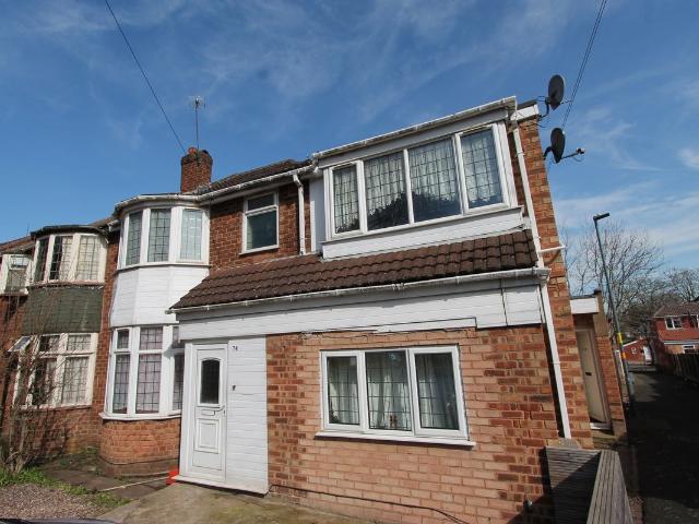 Millfield Road, Birmingham B20, 3 bed flat to rent, £900 pcm | PrimeLocation