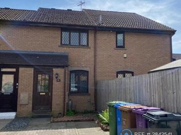Millhouse Drive, Glasgow, G20 2 bed terraced house to rent £1,075 pcm £248 pw
