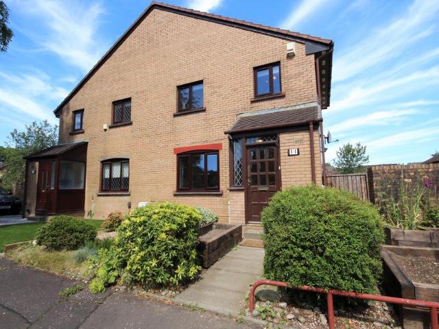 Millhouse Drive, Kelvindale 2 bed semi detached house to rent £1,050 pcm £242 pw