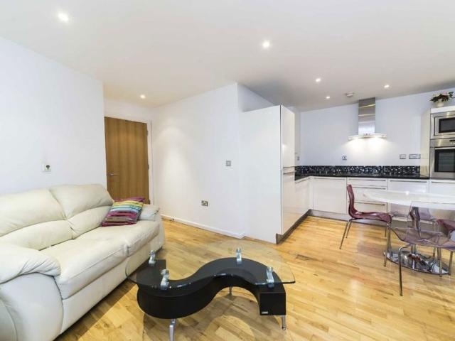 Millharbour, E14, London