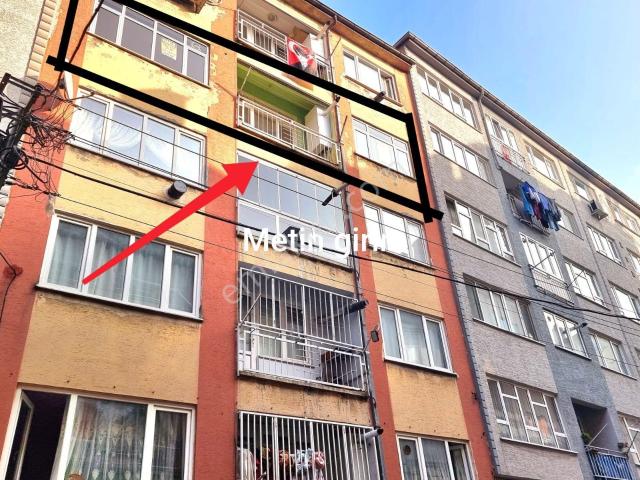 Milli Eğitim Müdürlüğü Civarı Hocahasan Mah 2+1 80 M2 Ara Kat