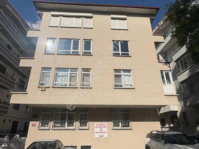 Milli Kütüphane Ve 7.cadde Yakını 3+1 2.kat Ön Otoparklı
