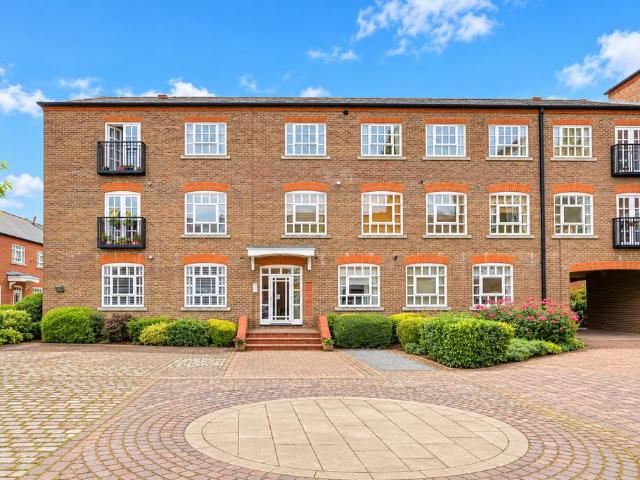 Milliners Court, St. Albans AL1 1 bed apartment to rent £1,550 pcm £358 pw