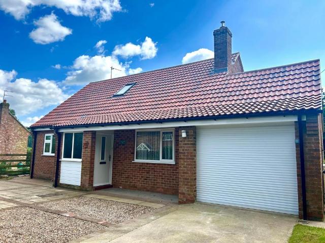 Millington, York, East Riding of. 3 bed bungalow to rent £1,100 pcm £254 pw