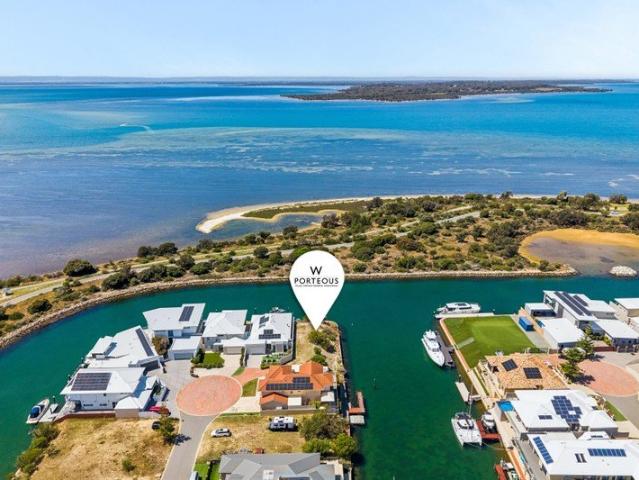 MILLION DOLLAR WATER VIEWS A RARE CANAL FRONT OPPORTUNITY!