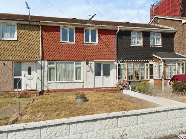 Millmead Road Margate CT9 3 bed terraced house to rent £1,375 pcm £317 pw