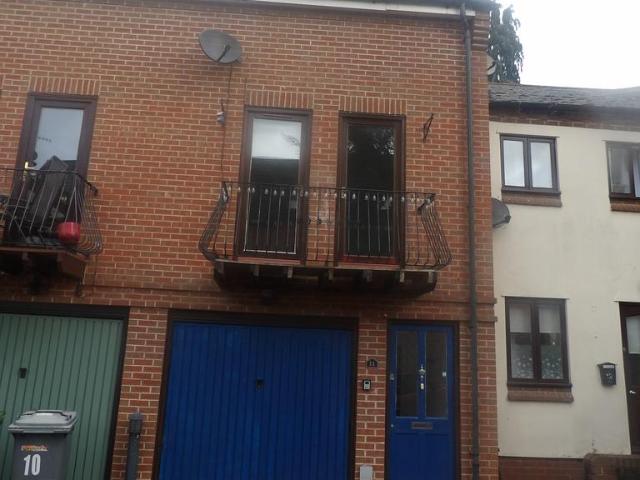 Millside Court, Bewdley DY12 3 bed townhouse to rent £1,100 pcm £254 pw