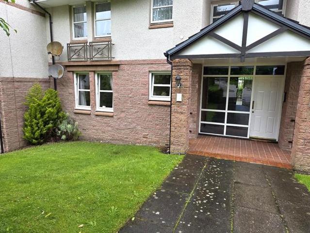 Millside Drive, Peterculter. 2 bed flat to rent £850 pcm £196 pw