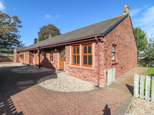 Millrace Close, Wigton CA7, 2 bed bungalow to rent, £850 pcm | PrimeLocation