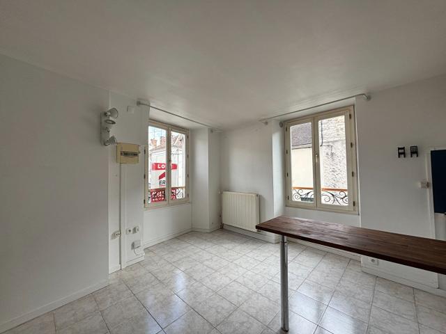 MILLY Centre Appartement 2 pièces de 35m²