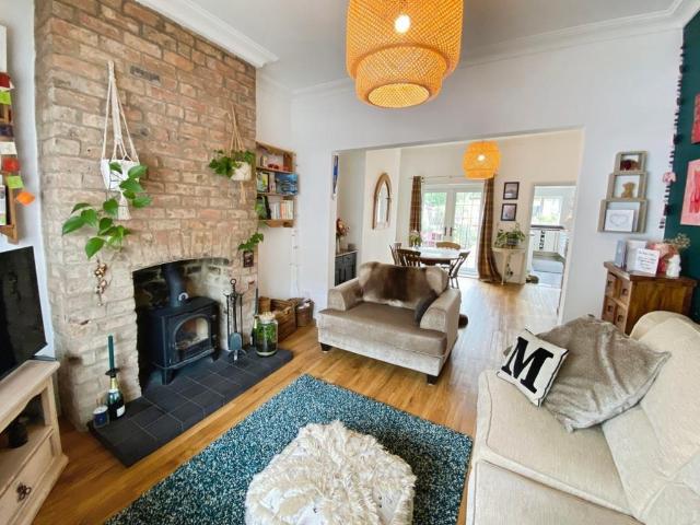 Milner Street, York 2 bed terraced house to rent £1,400 pcm £323 pw