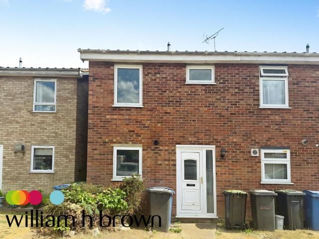 Milnrow, Ipswich IP2, 3 bed property to rent, £1,250 pcm | PrimeLocation