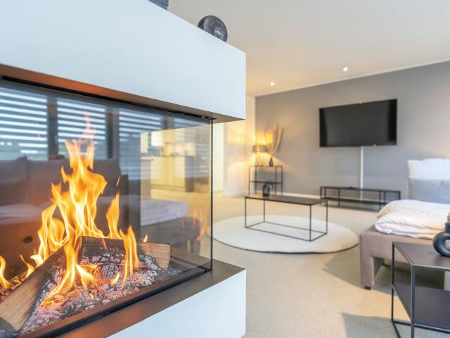 MiLPAU Bochum1: Deluxe Penthouse Fireplace Parking Kitchen for 10 Guests
