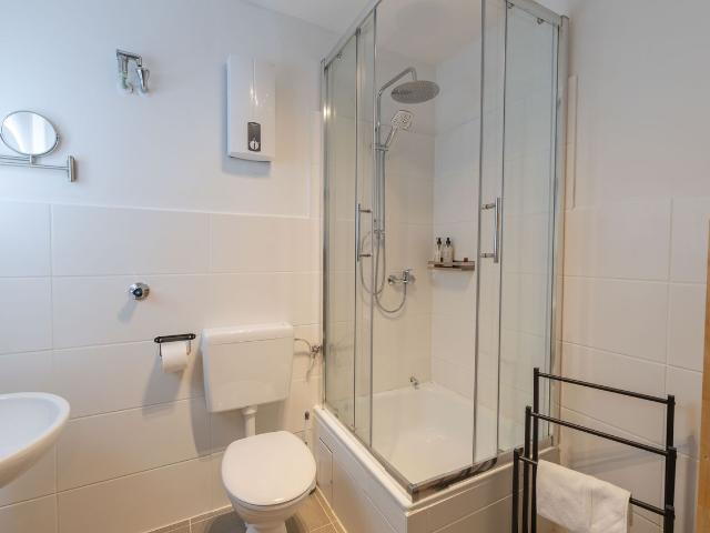 MiLPAU: Design Apartment | Prime Location | Netflix, Gelsenkirchen Amsterdam Apartments for Rent