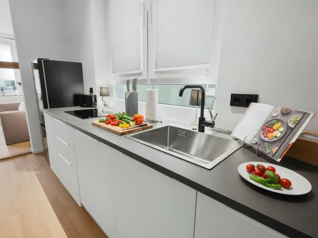 MILPAU Herne1 · fully renovated for 4 · box spring · walk in shower · central, Herne Amsterdam Apartments for Rent