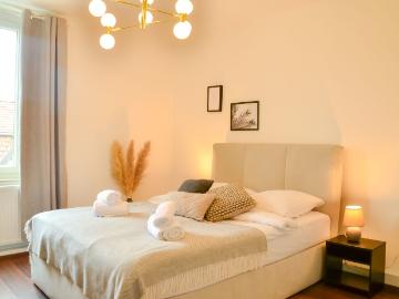 MILPAU modern and centrally located apartment in Gelsenkirchen Buer with queen size bed, Netflix, Nespresso and Smart TV Gelsenkirchen Amsterdam Apartments for Rent