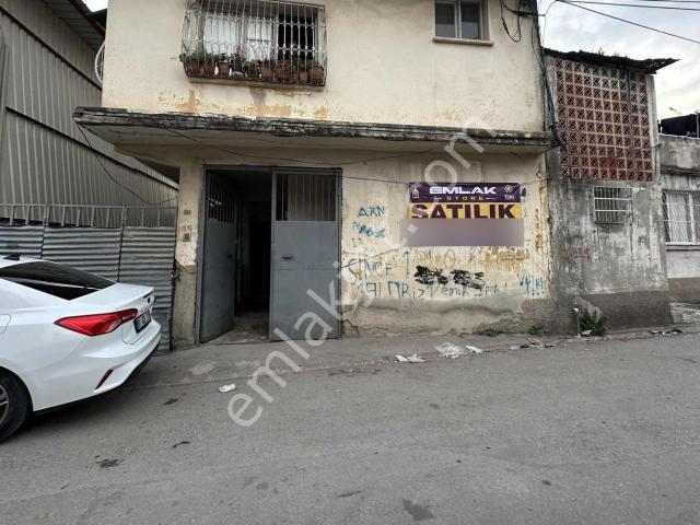 Mirzaçelebi De Geniş Arsa İçinde Satılık 3 Katlı Ev