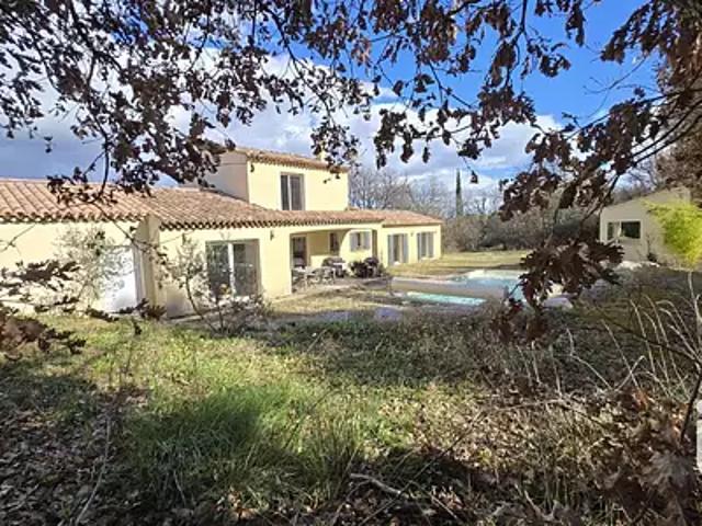 Mirabeau 84120 Achat / Vente maison 5 pièces t5 parking