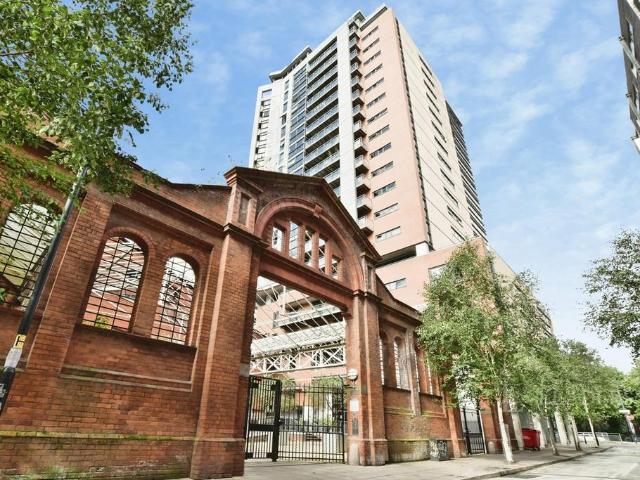 Mirabel Street, Manchester, Greater. 2 bed flat to rent £1,450 pcm £335 pw