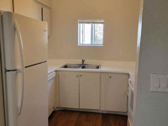 Mirador Apartments 2 Bedroom Apartment for Rent at 2424 E Grandview Rd, Phoenix, AZ 85032