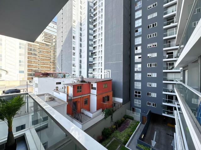Miraflores Alquiler 02 Dorm. Balcón