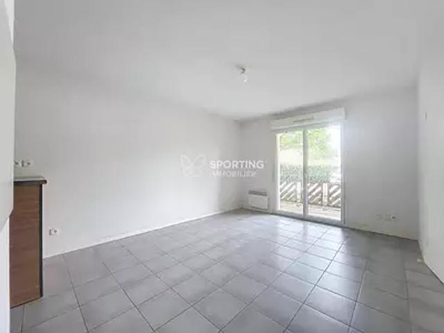 Miramont de Guyenne 47800 Achat / Vente appartement 2 pièces t2 au dernier étage balcon
