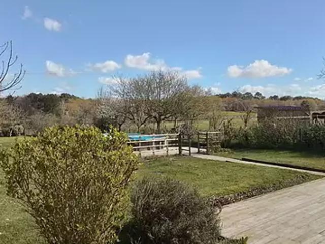Mirambeau 17150 Achat / Vente maison 7 pièces t7 au dernier étage