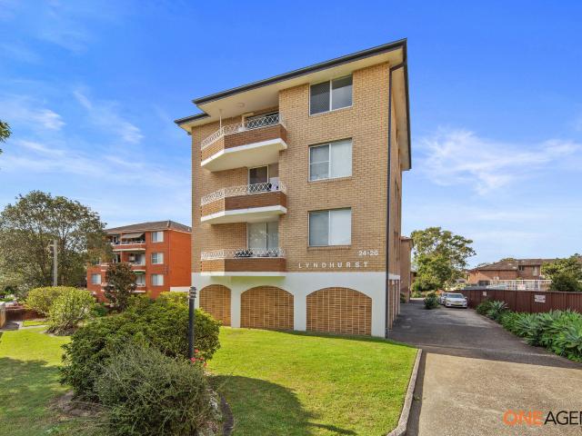 Miranda 2/24 26 Kiora Road