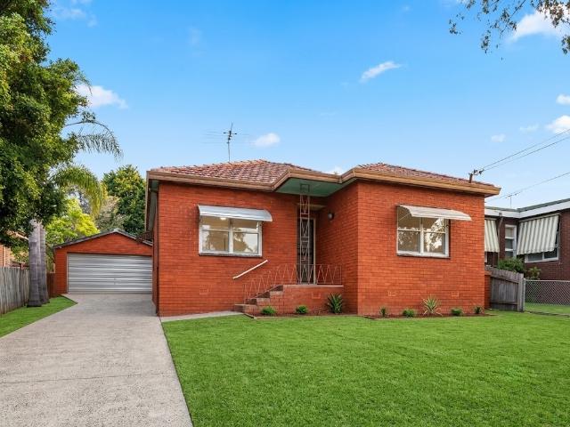 Miranda 8 View Street