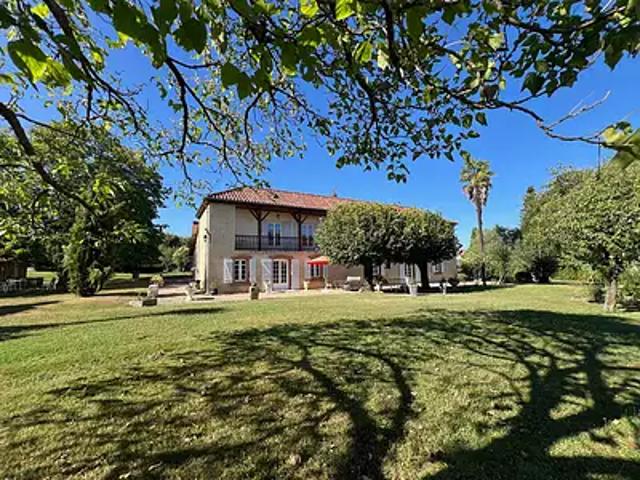 Mirande 32300 Achat / Vente maison 7 pièces t7 au dernier étage