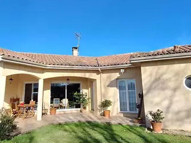 Mirande 32300 Achat / Vente maison 8 pièces t8 piscine terrasse