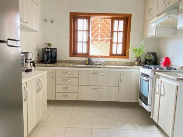 Mirante de Jundiaí Mirante de Jundiaí – Casa Térrea com Espaço Gourmet e Suíte Master com Closet