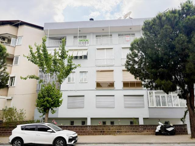 Miray Emlaktan Cumhuriyet Mahallesinde Satılık 3+1 Daire