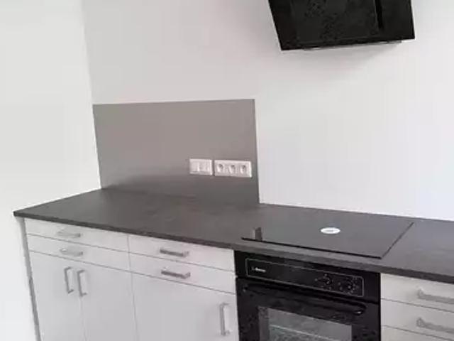 Mirebeau 86110 Achat / Vente appartement 2 pièces t2 terrasse