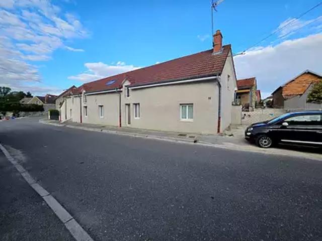 Mirebeau sur Bèze 21310 Achat / Vente maison 7 pièces t7 au dernier étage jardin